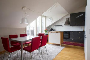 2ndhomes 2BR City Center Penthouse with Balcony and Sauna